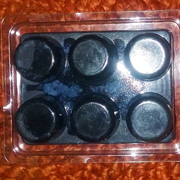 Lavender Scented  Wax Melts/Tarts - Picture 4 of 6
